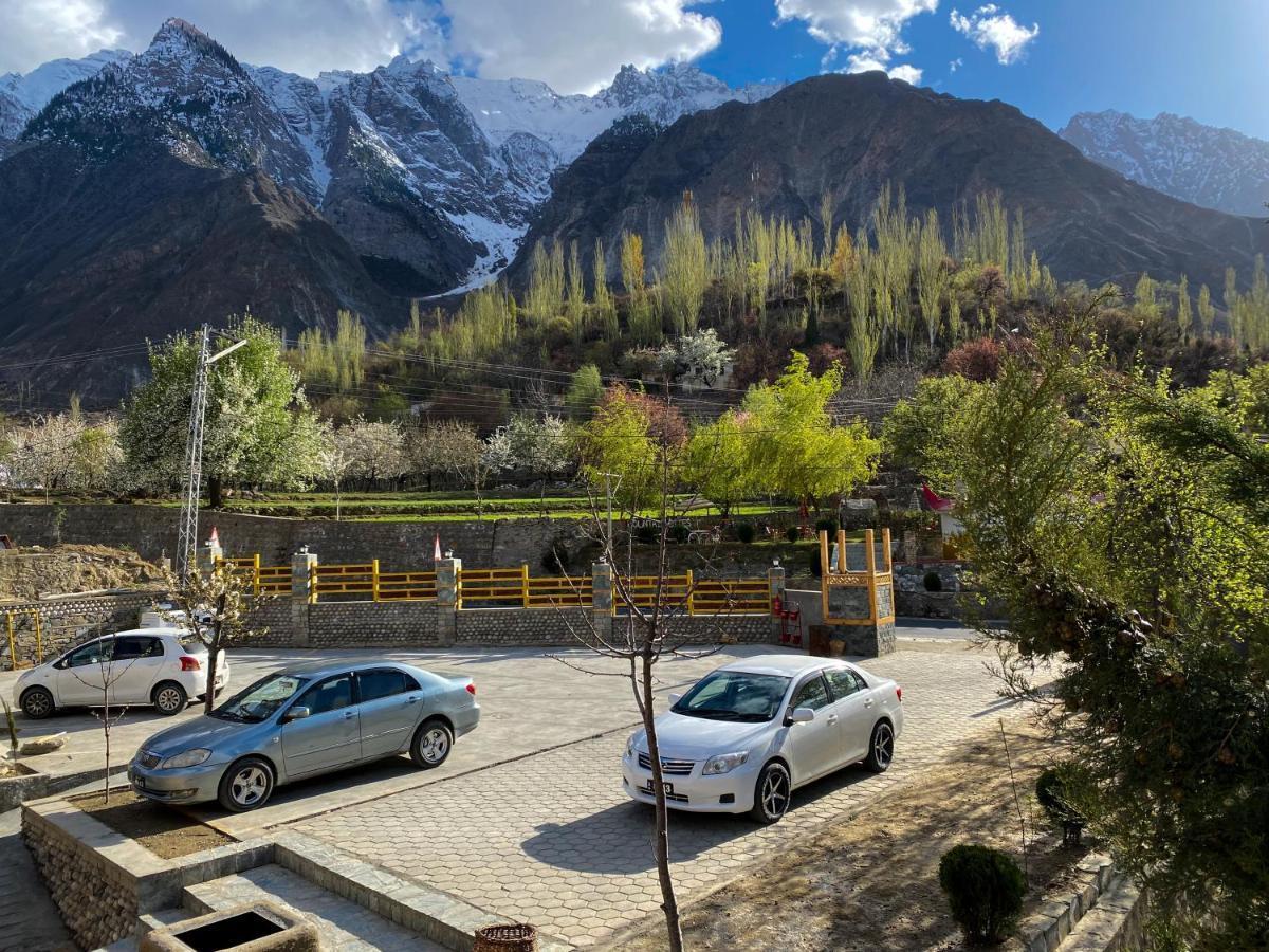 Dumani Nagar Hotel & Resort Karimabad  المظهر الخارجي الصورة