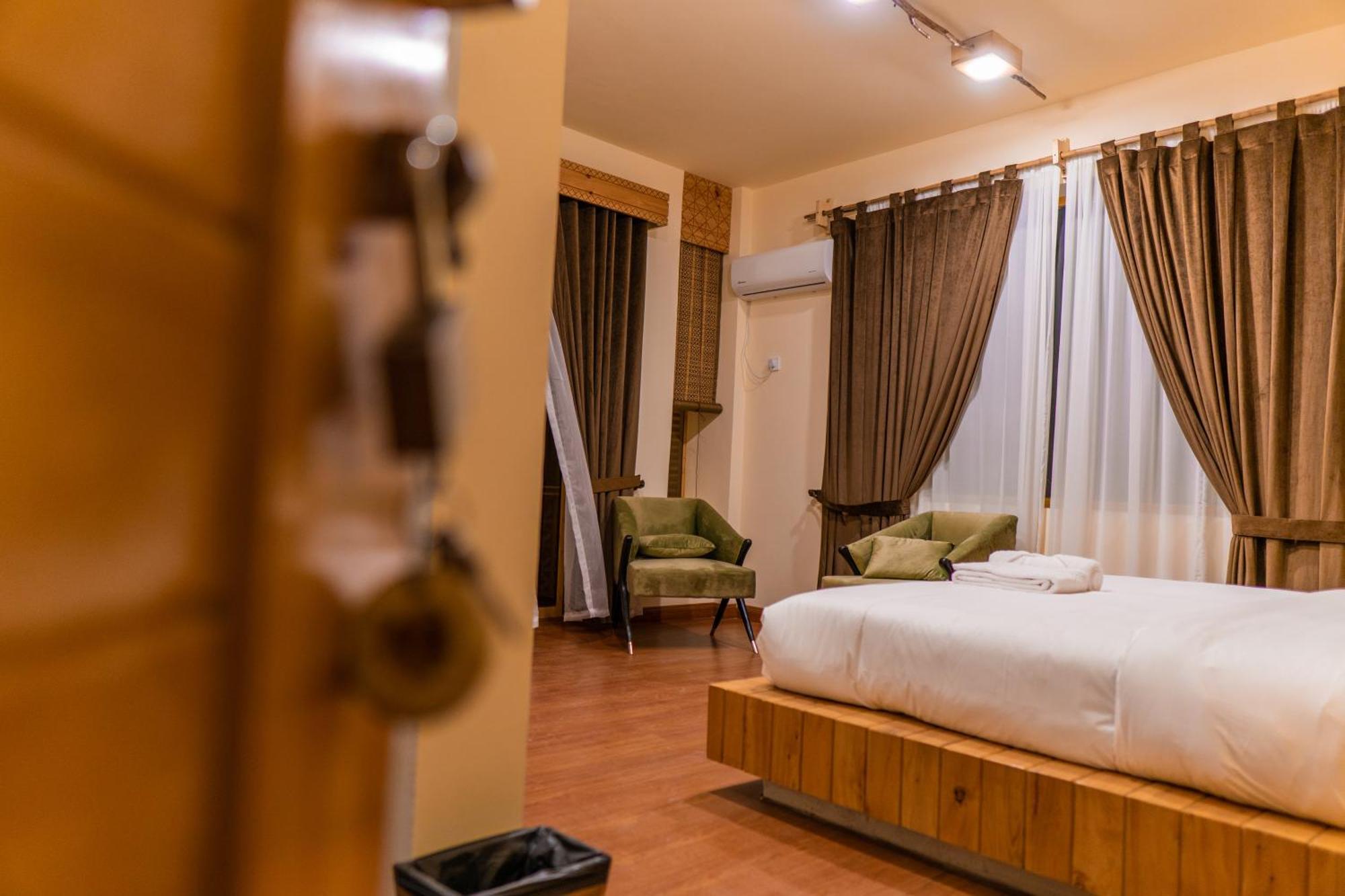 Dumani Nagar Hotel & Resort Karimabad  المظهر الخارجي الصورة