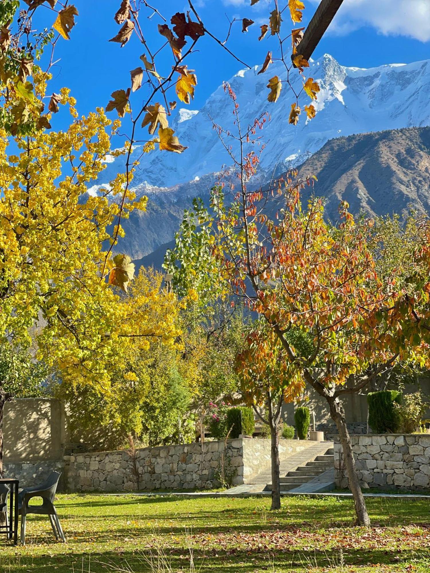 Dumani Nagar Hotel & Resort Karimabad  المظهر الخارجي الصورة