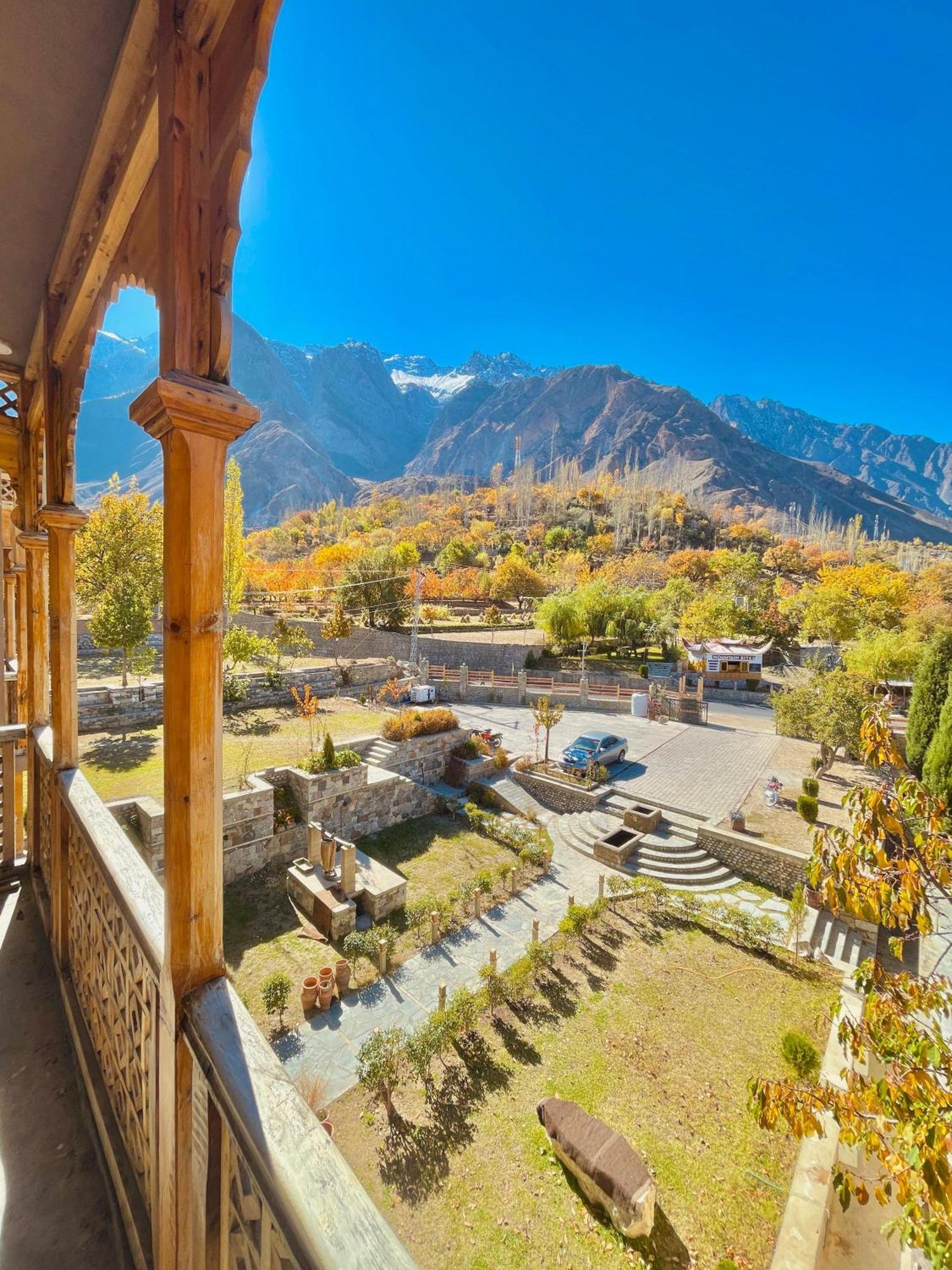 Dumani Nagar Hotel & Resort Karimabad  المظهر الخارجي الصورة